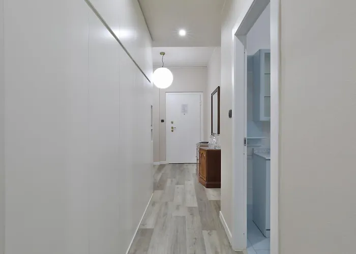 Dante Apartment *