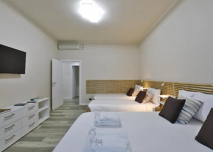 Dante Apartment Como