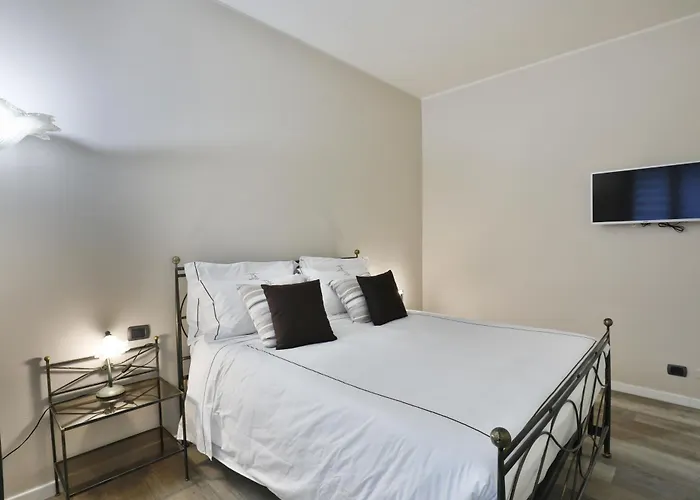 Apartment Dante Como